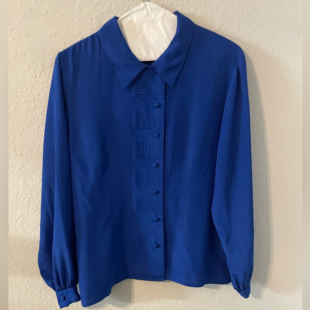 VINTAGE Blue Blouse
